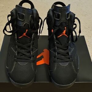 Jordan Men's Black Sneakers